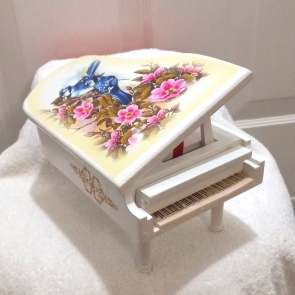 Collections Etc Musical Mini White Grand Piano W/ Flowers & Birds